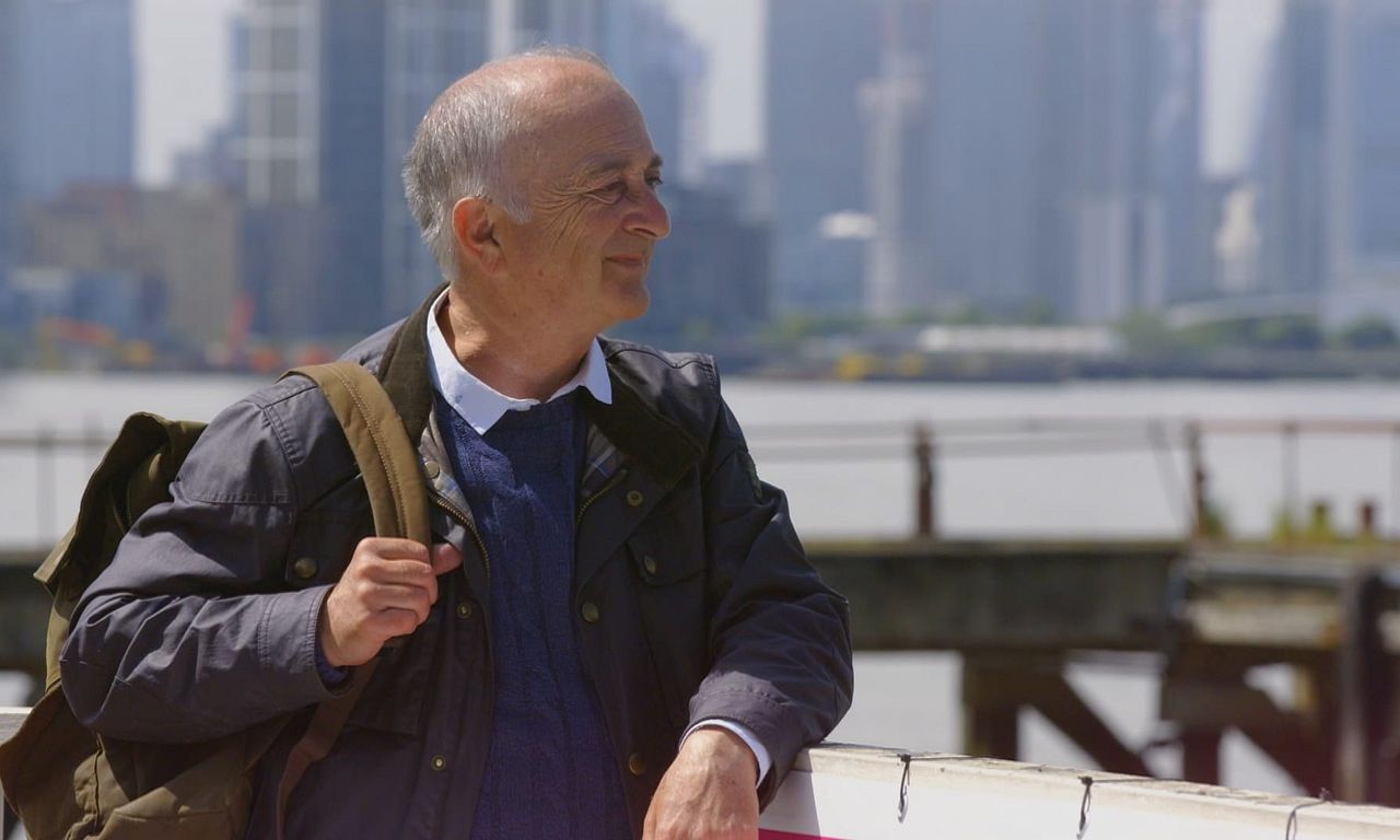 header image for The Thames: Britain's Great River with Tony Robinson