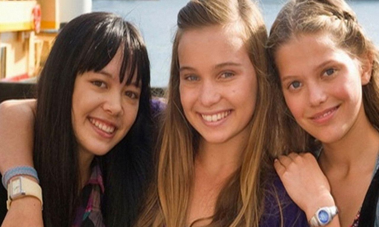 header image for A gURLs wURLd