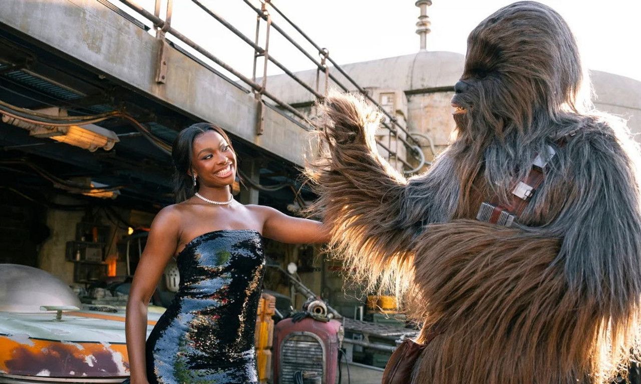 header image for Disney Parks Magical Christmas Day Parade