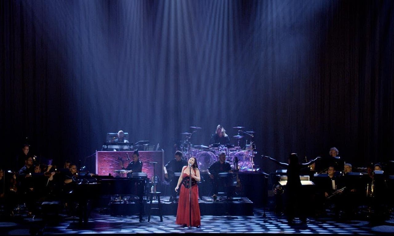 header image for Evanescence: Synthesis Live