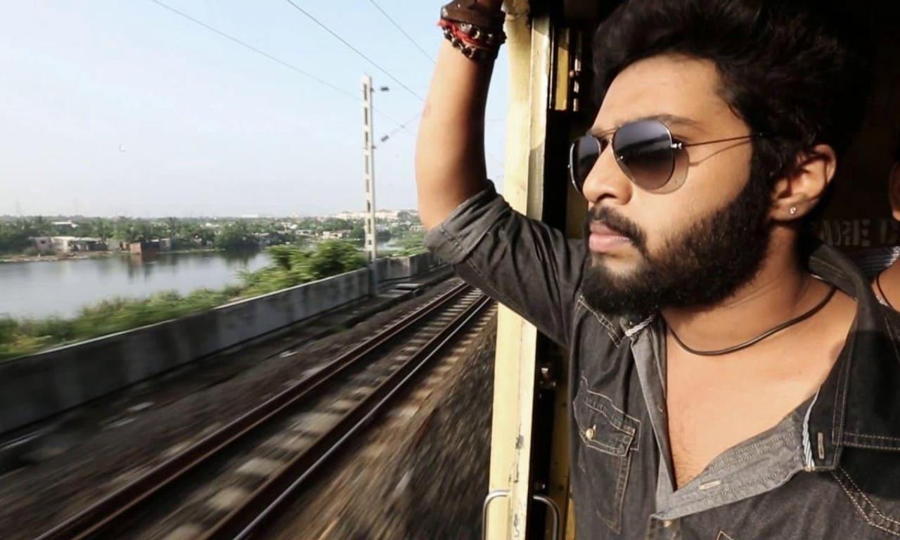 header image for Naalu Peruku Nalladhuna Edhuvum Thappilla