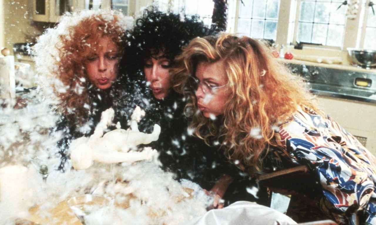 where to stream witches of eastwick