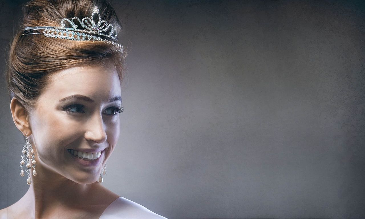 header image for Beauty Queen Murders