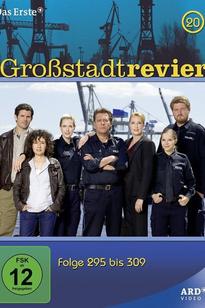 https://images.entertainment.ie/media/season/dUHwiSRldefvauq2kJbW3RnxcT.jpg