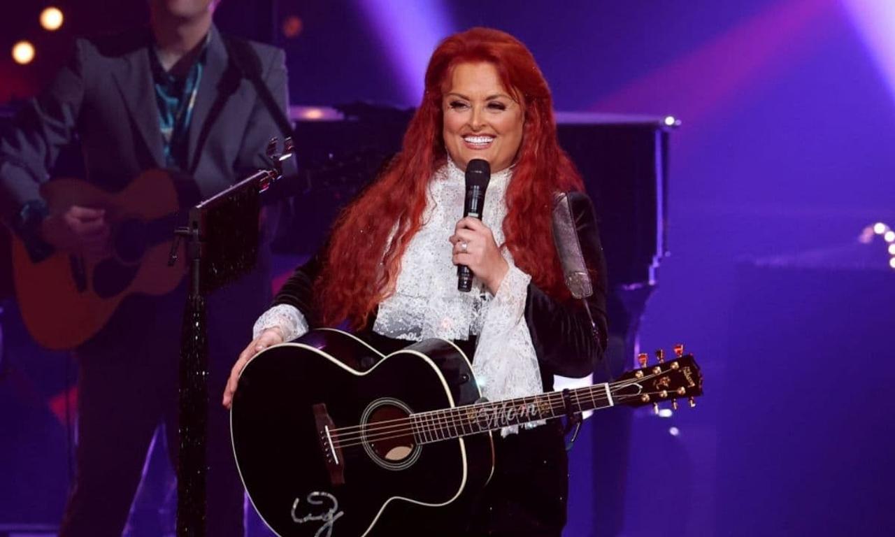 header image for Wynonna Judd: Between Hell and Hallelujah