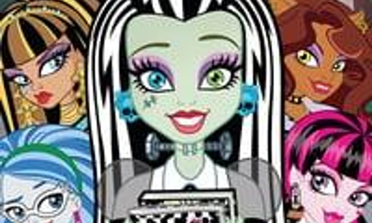 header image for Monster High: New Ghoul at School