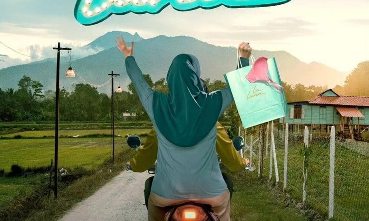 header image for La Luna