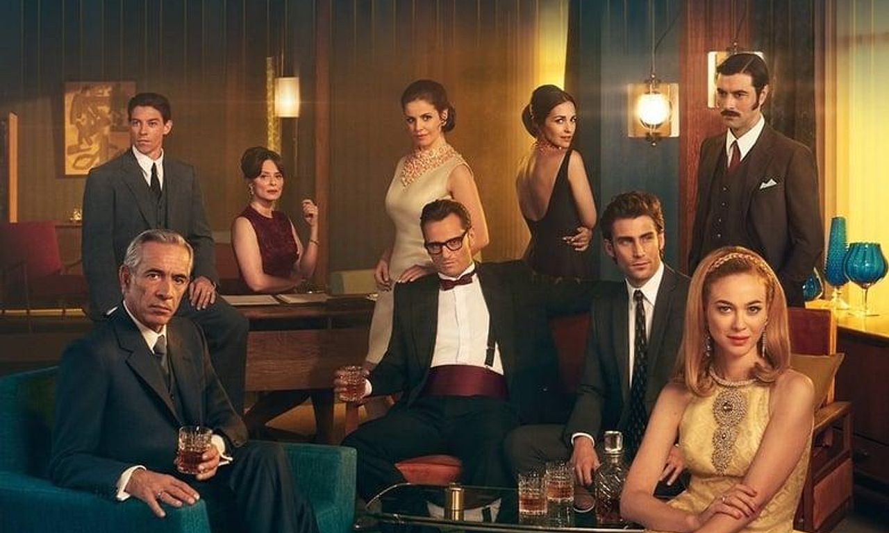 header image for Velvet Colección