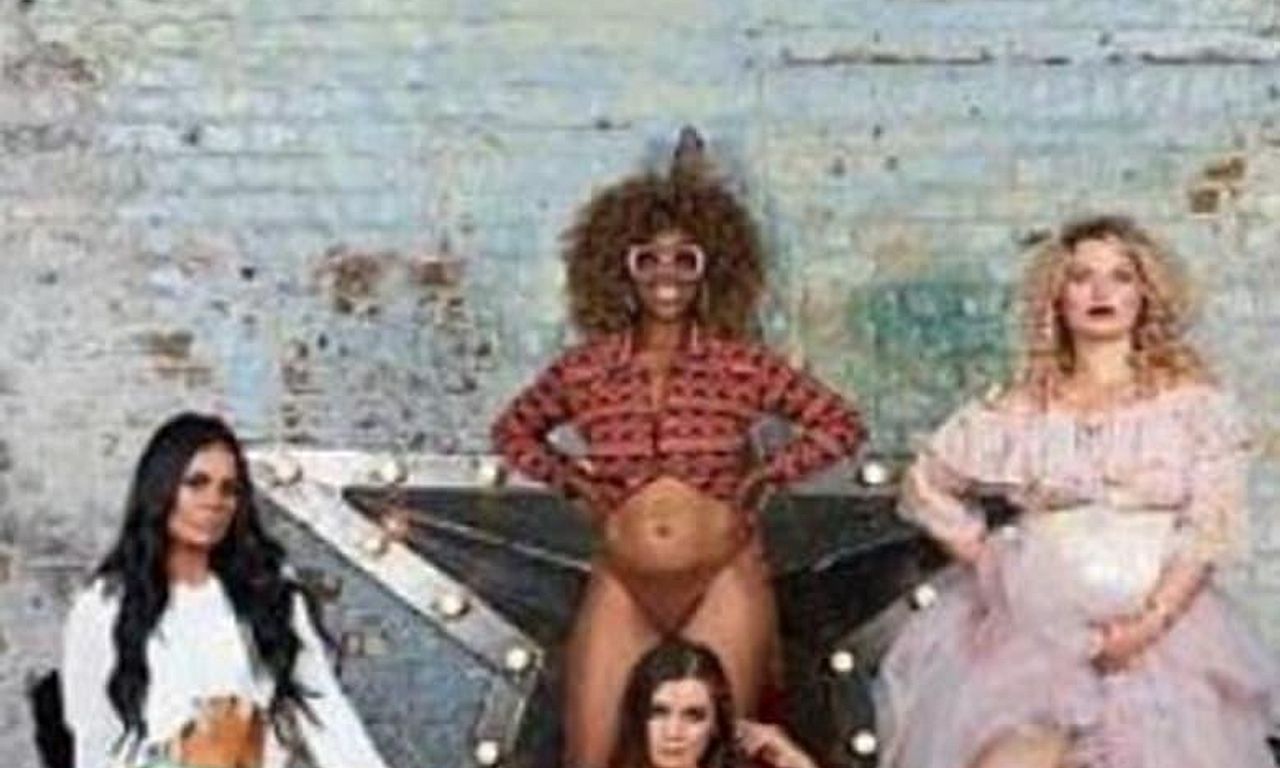 header image for Bring Back the Bush: Where Did All the Pubic Hair Go?