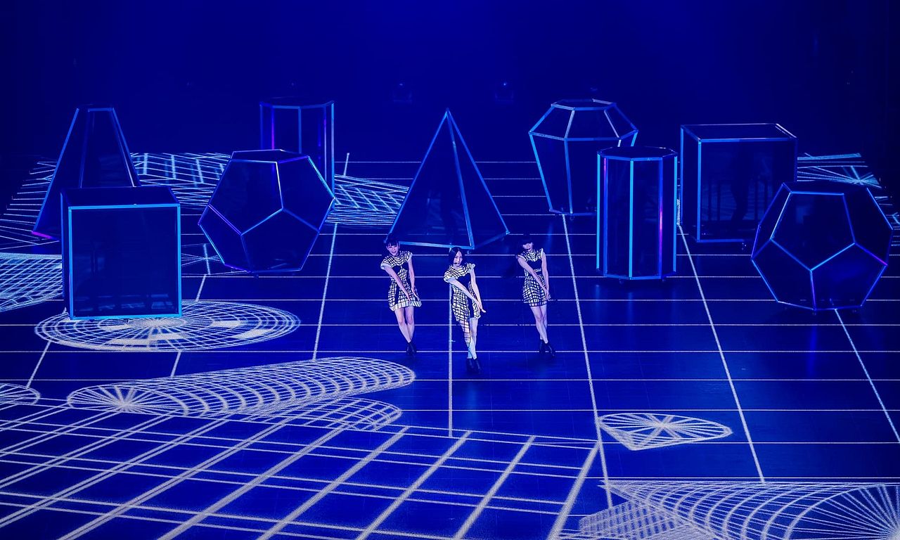 header image for Perfume LIVE 2021 [polygon wave]