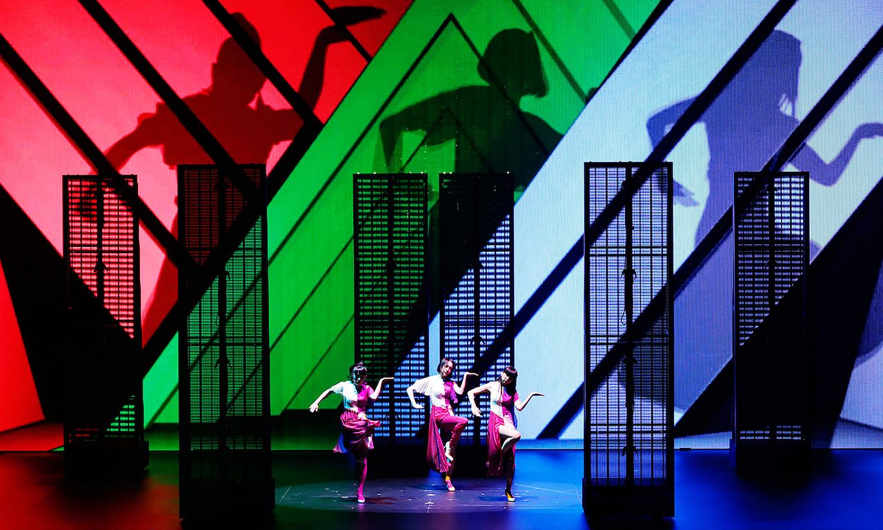 header image for Reframe THEATER EXPERIENCE with you