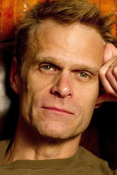 Robert Sedgwick About Entertainment.ie