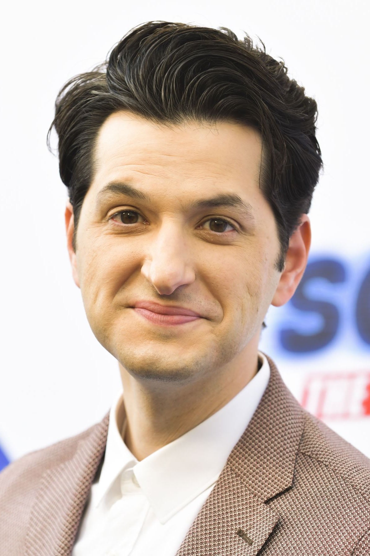 Ben Schwartz - About - Entertainment.ie