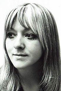 Lesley Daine