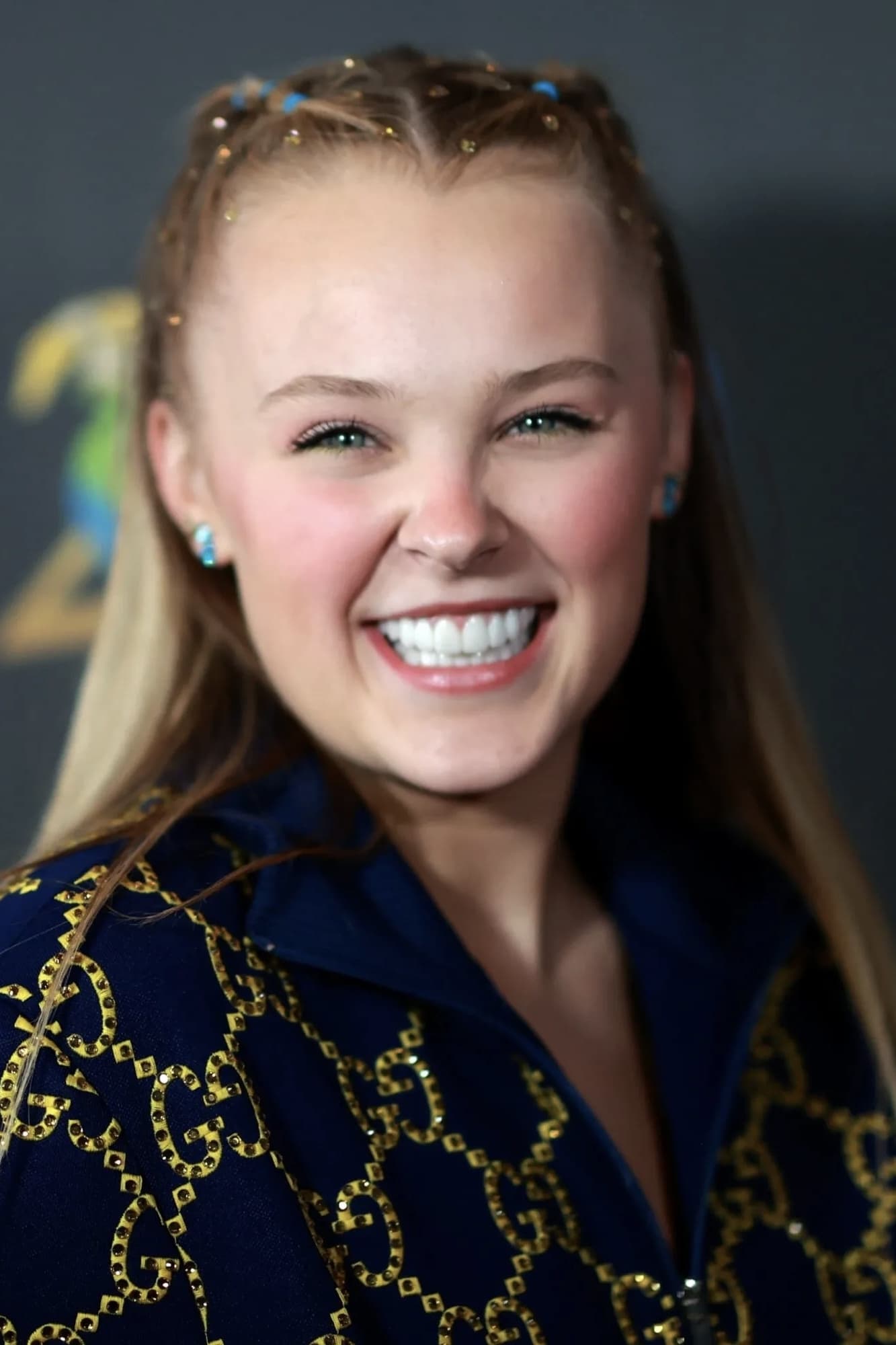 JoJo Siwa - About - Entertainment.ie