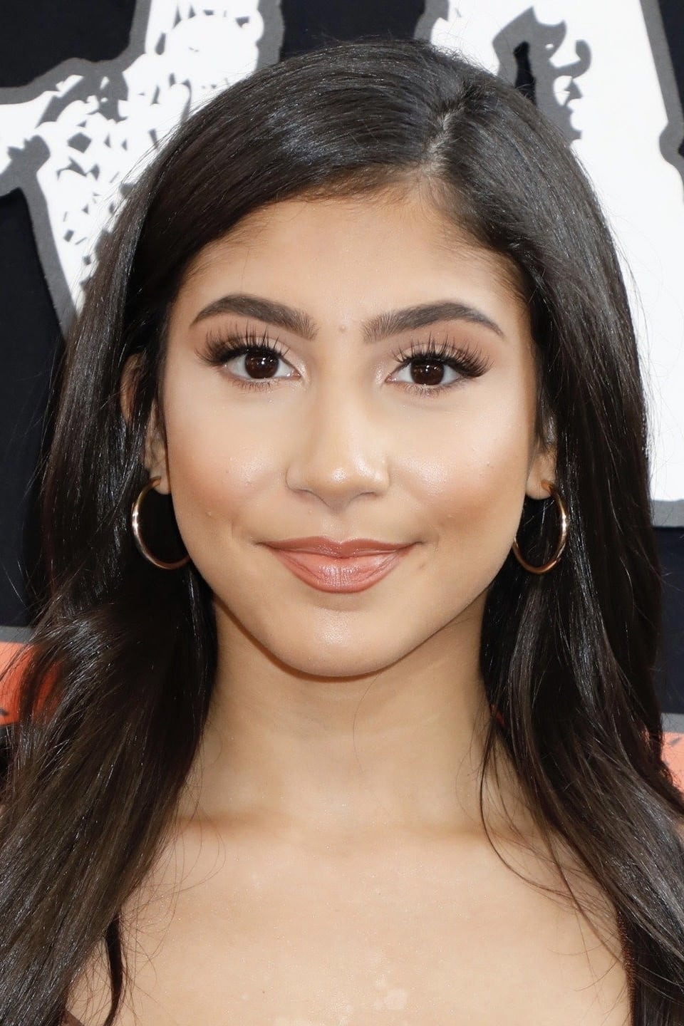 Isabella Ferreira - About - Entertainment.ie