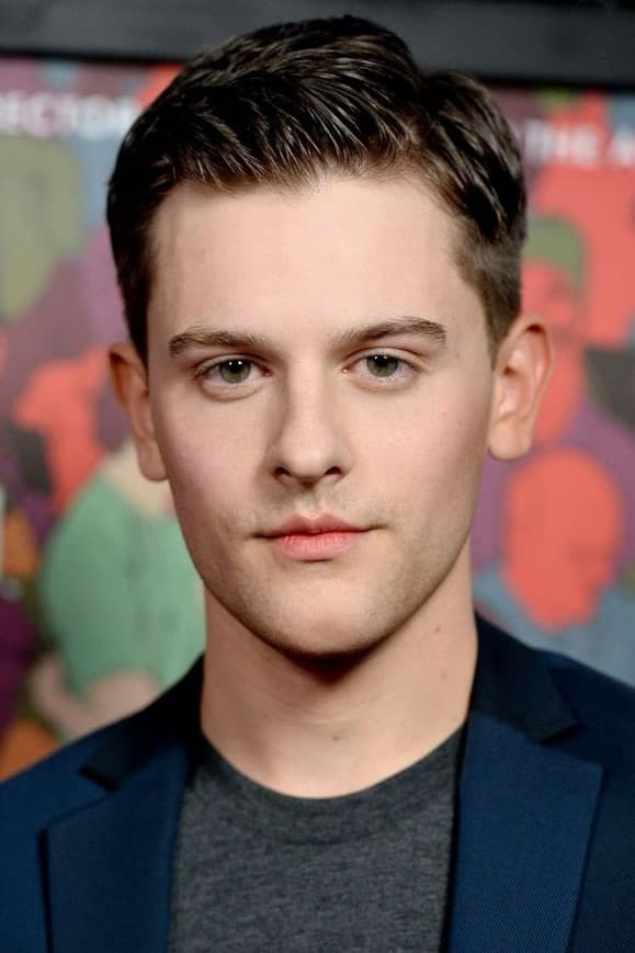 Travis Tope - About - Entertainment.ie