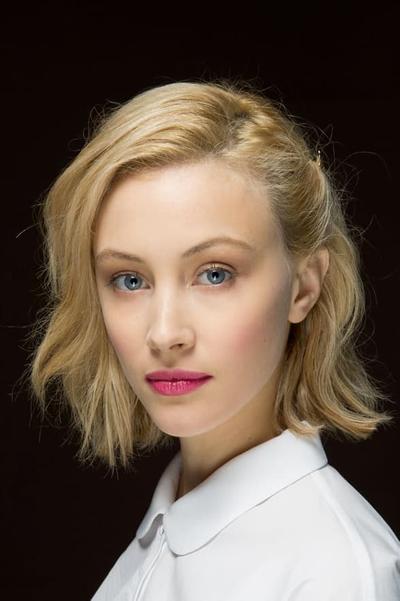Sarah Gadon - About - Entertainment.ie