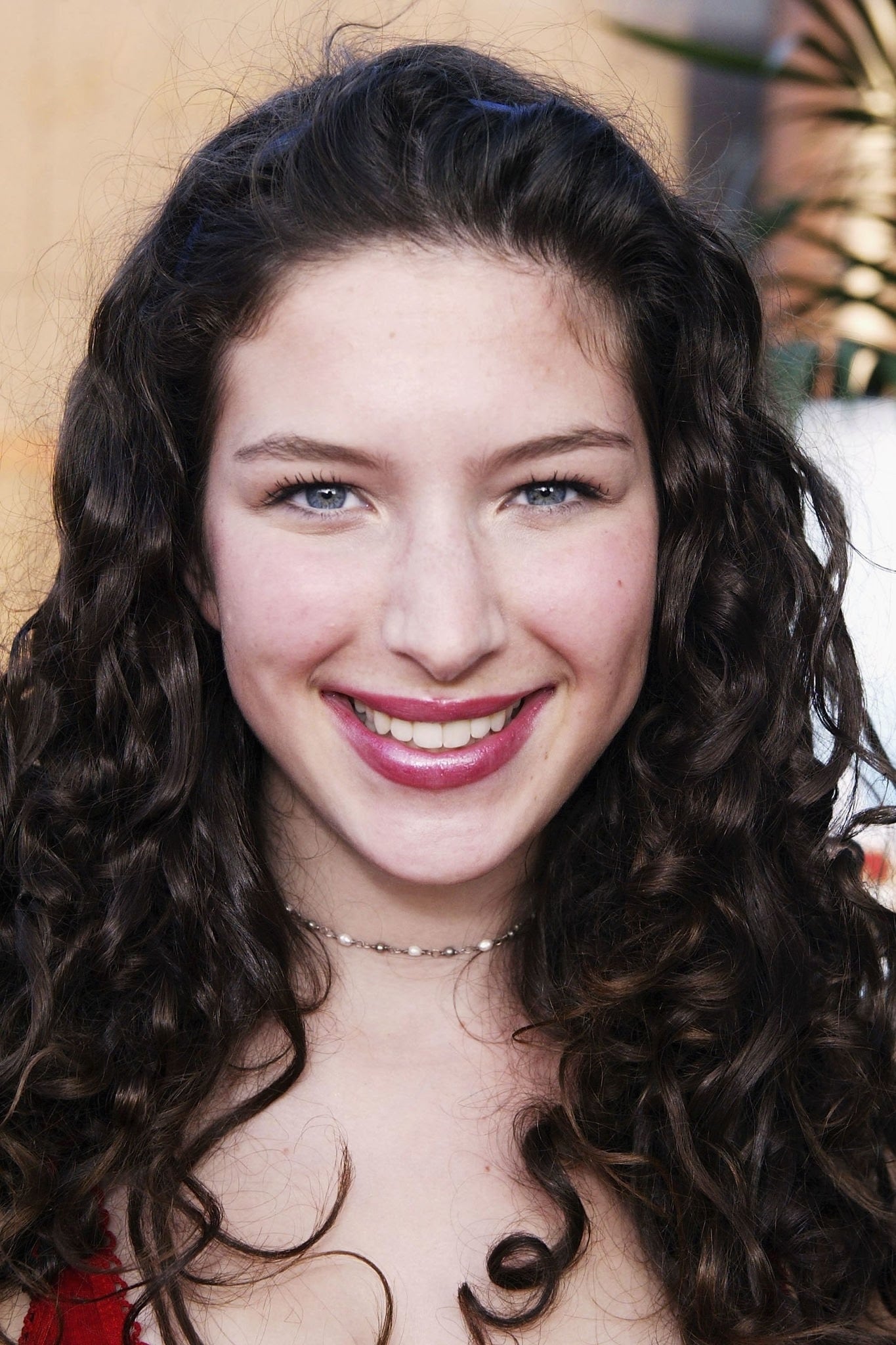 Clara Bryant - About - Entertainment.ie