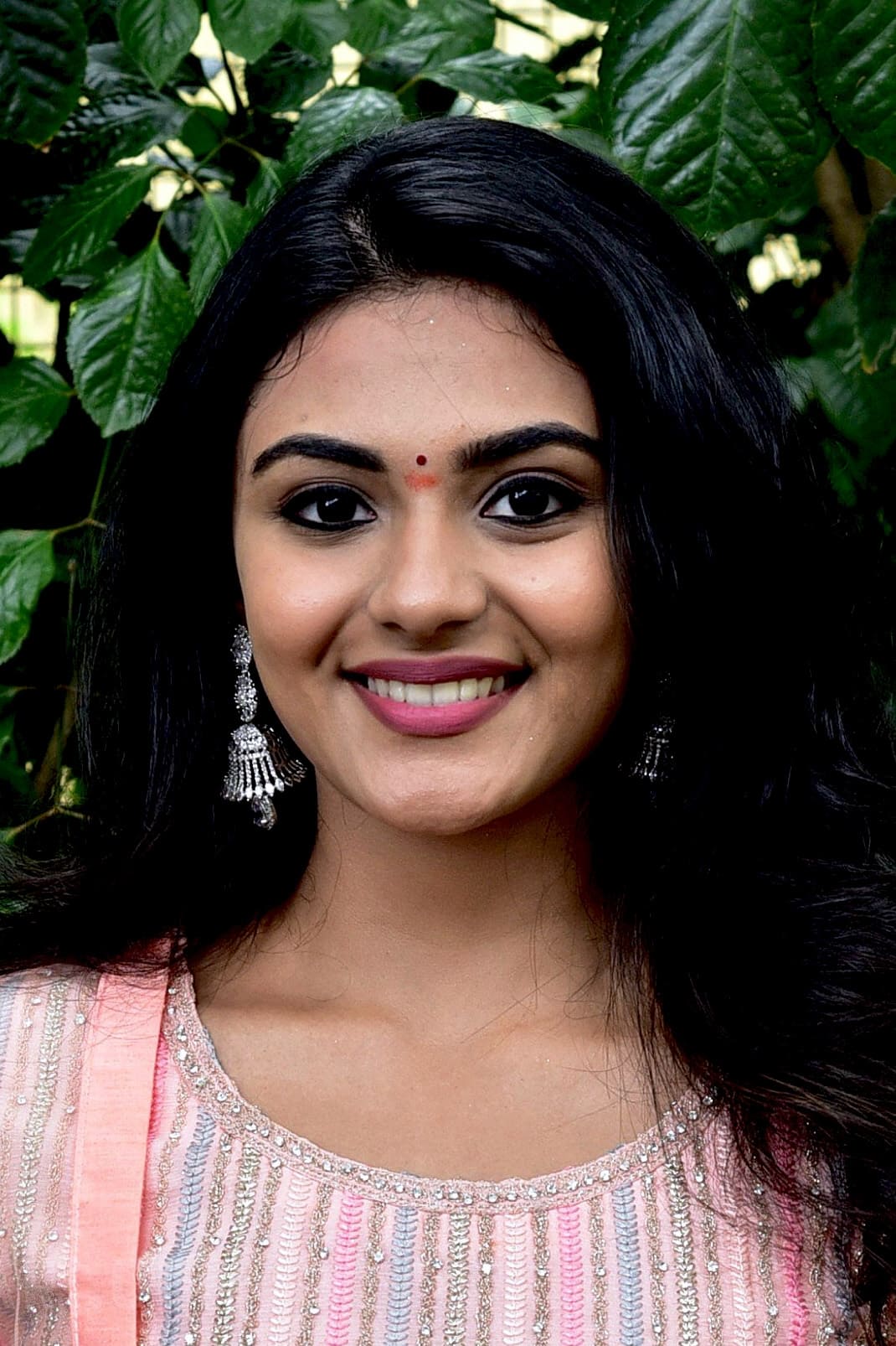 Nayan Sarika - About - Entertainment.ie