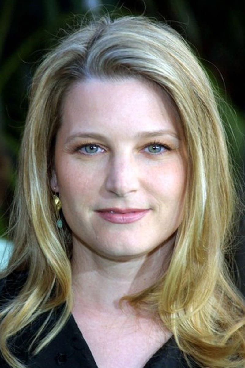 Bridget Fonda - About 