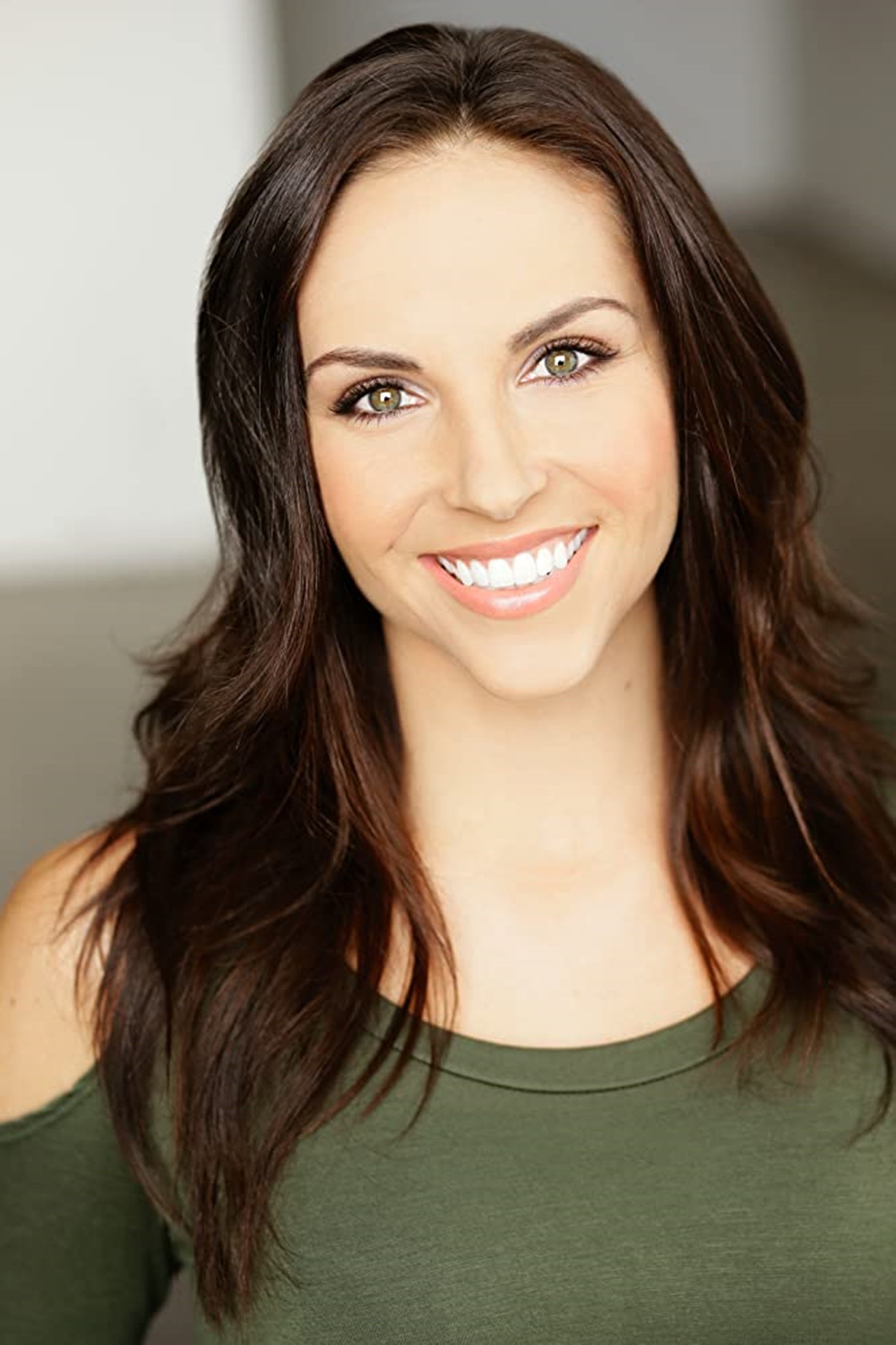 Becka Adams - About - Entertainment.ie