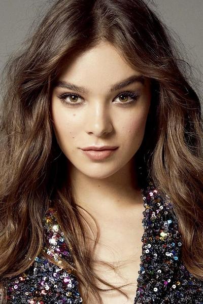 Hailee Steinfeld - About - Entertainment.ie