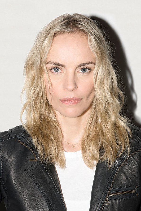 Nina Hoss - About - Entertainment.ie