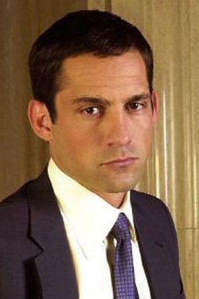 Enrique Murciano - About - Entertainment.ie