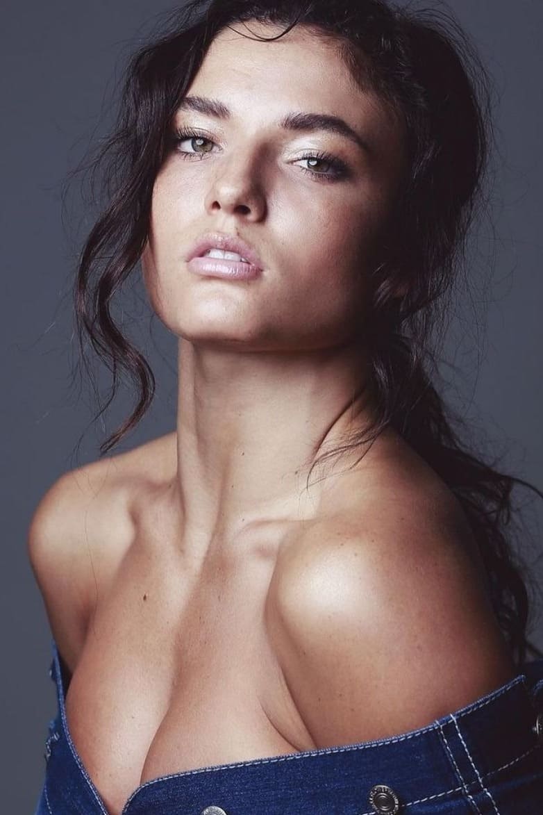 Jade Chynoweth - About - Entertainment.ie