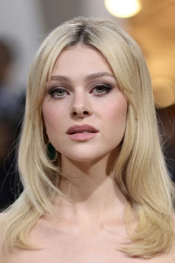 Nicola Peltz Beckham - About - Entertainment.Ie