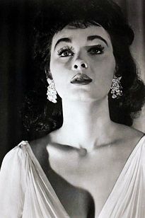 Marla English