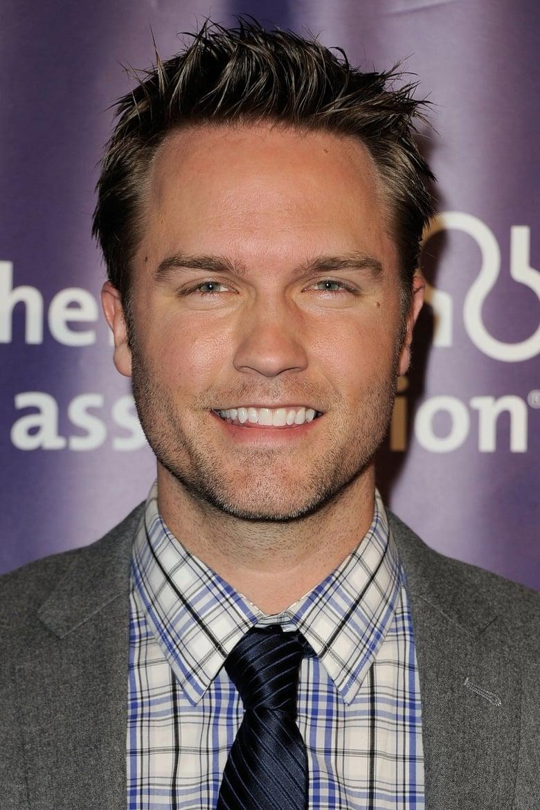 Scott Porter - About - Entertainment.ie