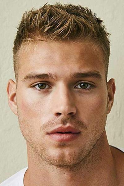 Matthew Noszka - About - Entertainment.ie