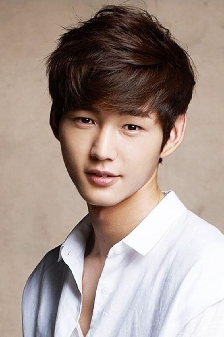 Lee Won-keun - About - Entertainment.ie