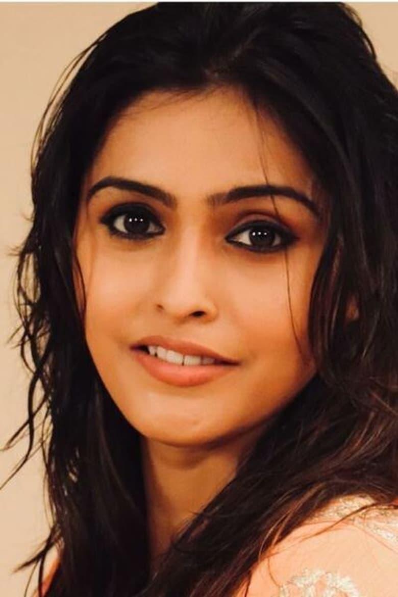 Surabhi Hande About Entertainment Ie