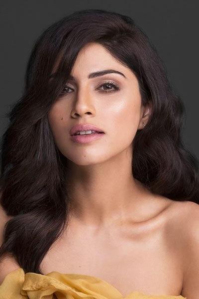 Sapna Pabbi - About - Entertainment.ie