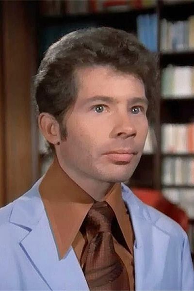 Lou Wagner About Entertainment.ie