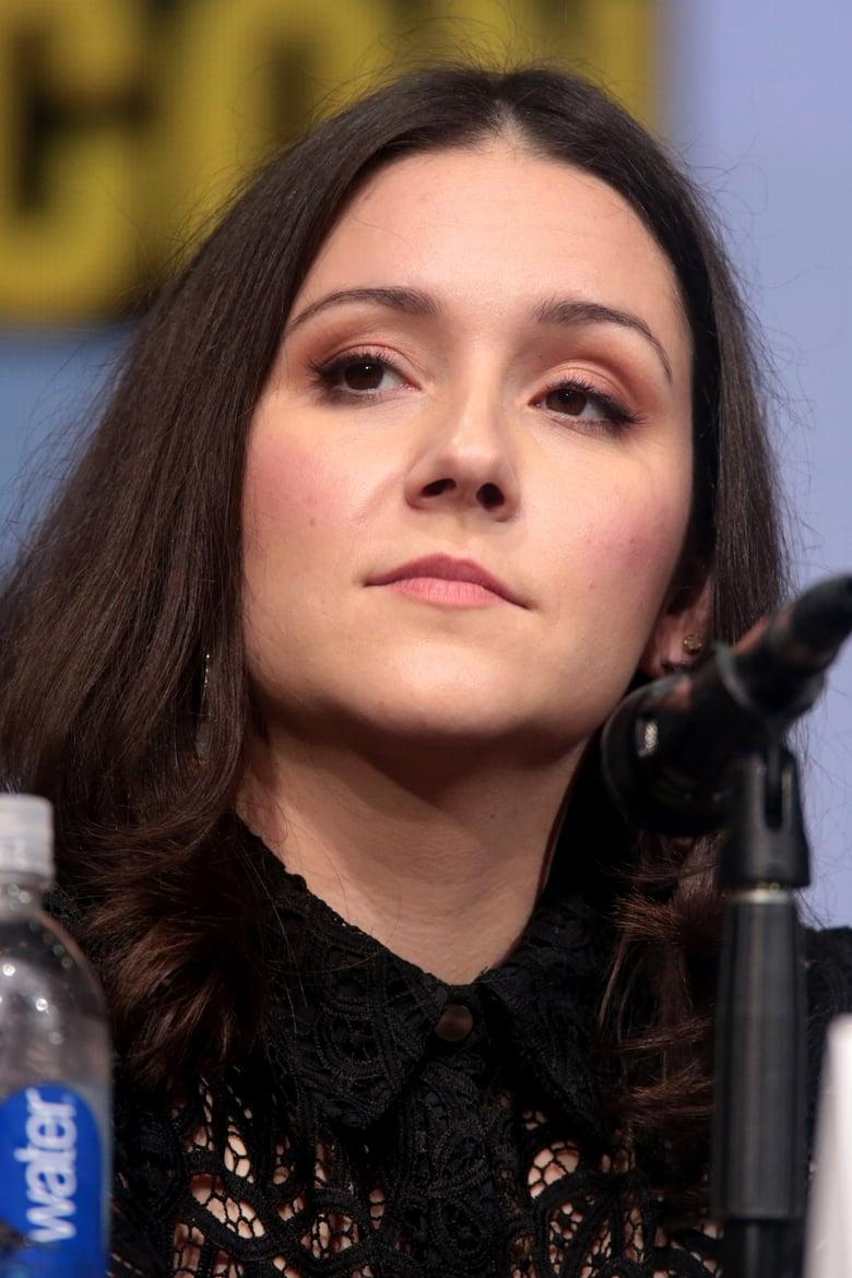 Shannon Woodward - About - Entertainment.ie
