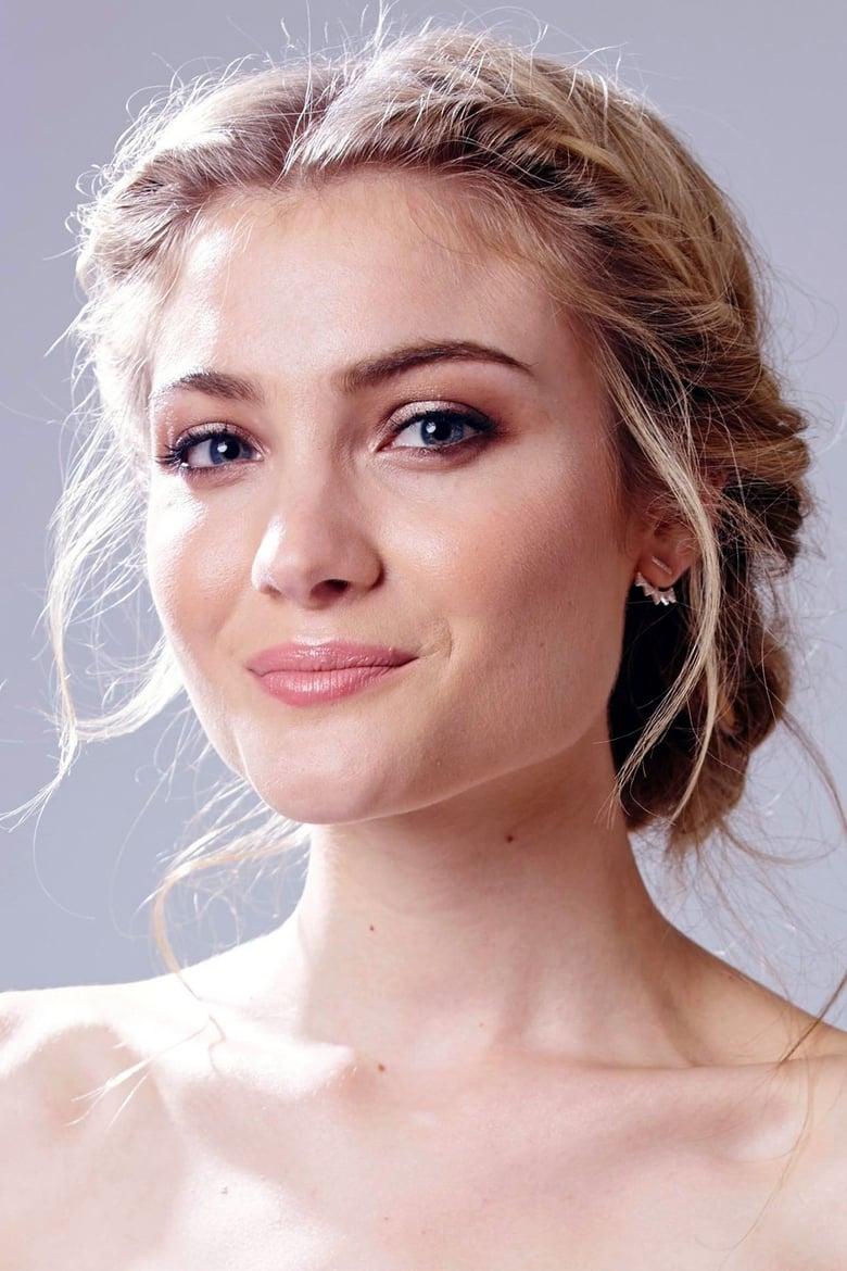 Skyler Samuels - About - Entertainment.ie