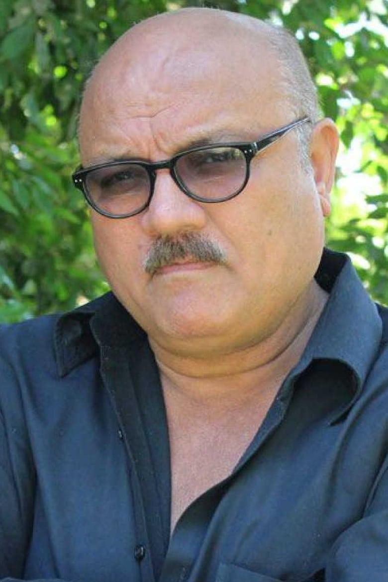 Arun Bakshi - About - Entertainment.ie