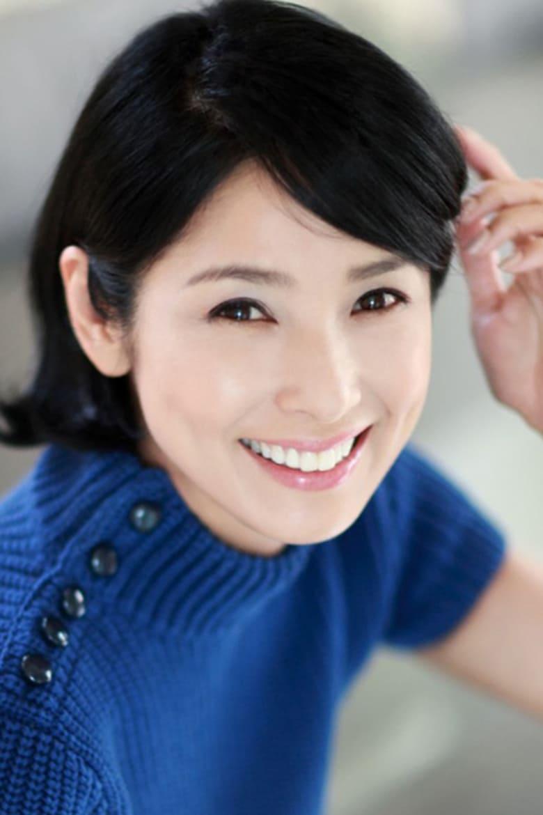 Hitomi Kuroki - About - Entertainment.ie