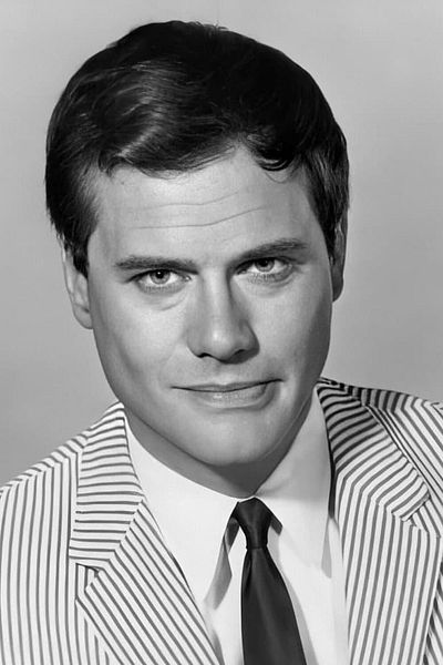 Larry Hagman - About - Entertainment.ie