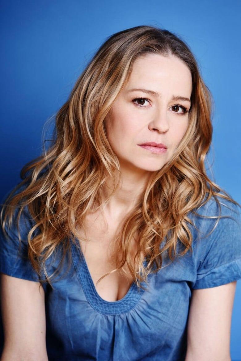 theresa-scholze-about-entertainment-ie
