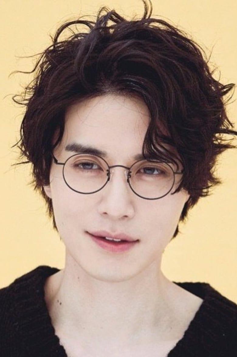 Lee Dong-wook - About - Entertainment.ie