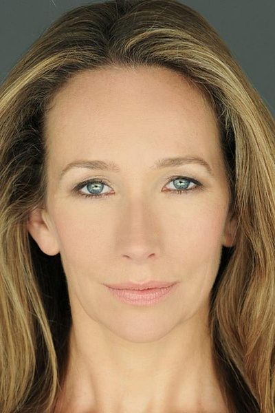 Taylor Lawrence - About - Entertainment.ie