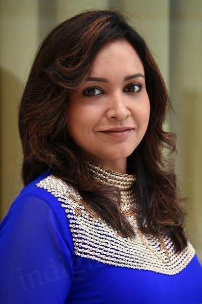 Lena - About - Entertainment.ie