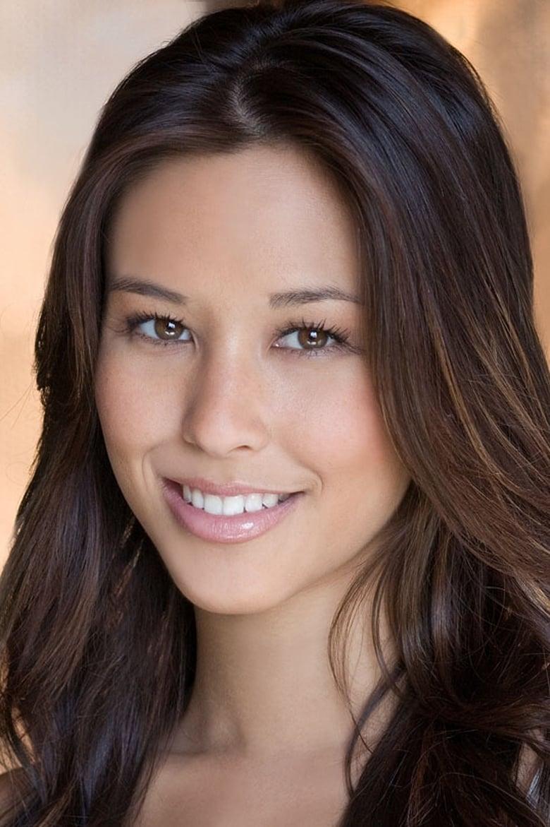 Kaitlyn Leeb - About - Entertainment.ie