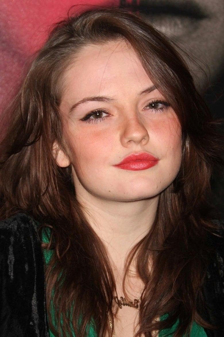 Emily Meade - About - Entertainment.ie
