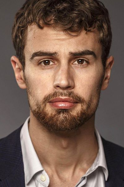 Theo James - About - Entertainment.ie